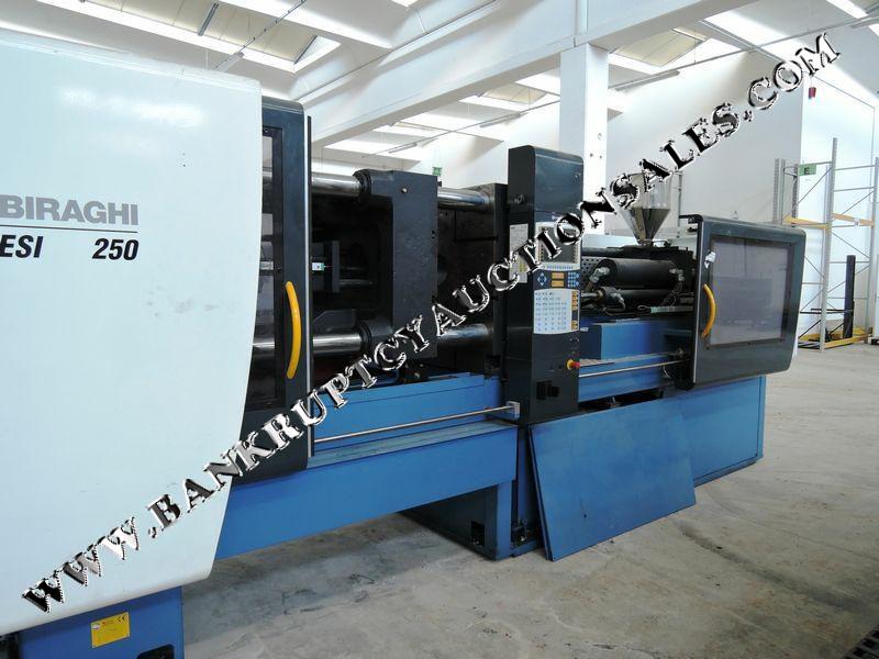 injection mold press