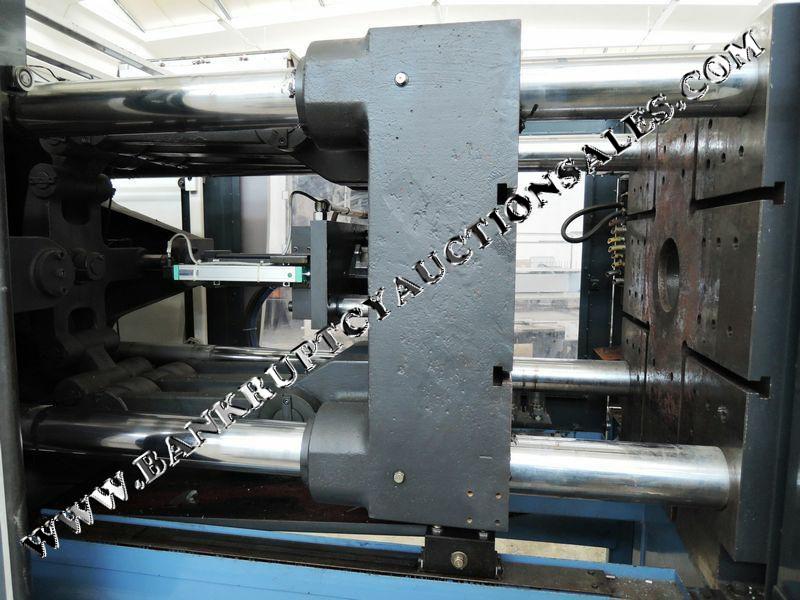 injection mold press
